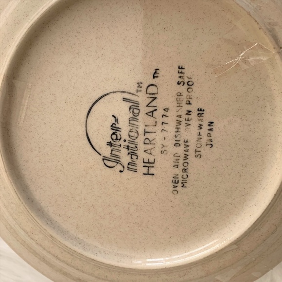 Decorative Stoneware Cup with saucers - Picture 4 of 4